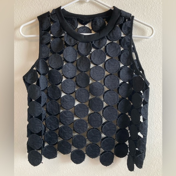 Tops - Black Sleeveless Embroidered Circle Layering Top Retro Tank